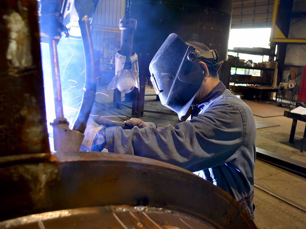 Arc welding heavy plate